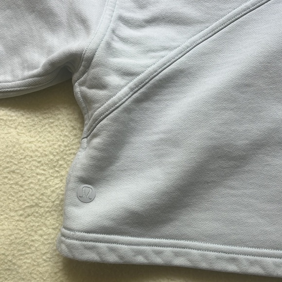 Lululemon Women’s Cropped Hoodie in frost blue - Picture 3 of 5